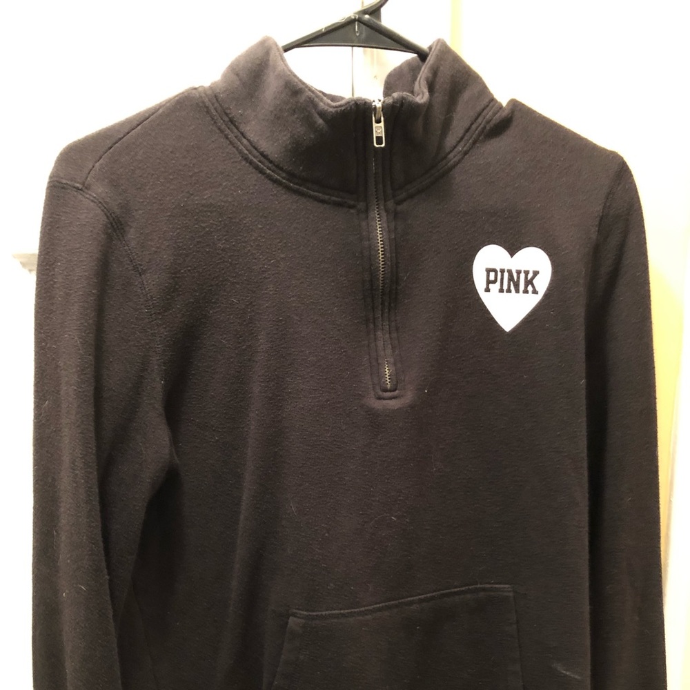 VICTORIA SECRET BLACK SWEATSHIRT
